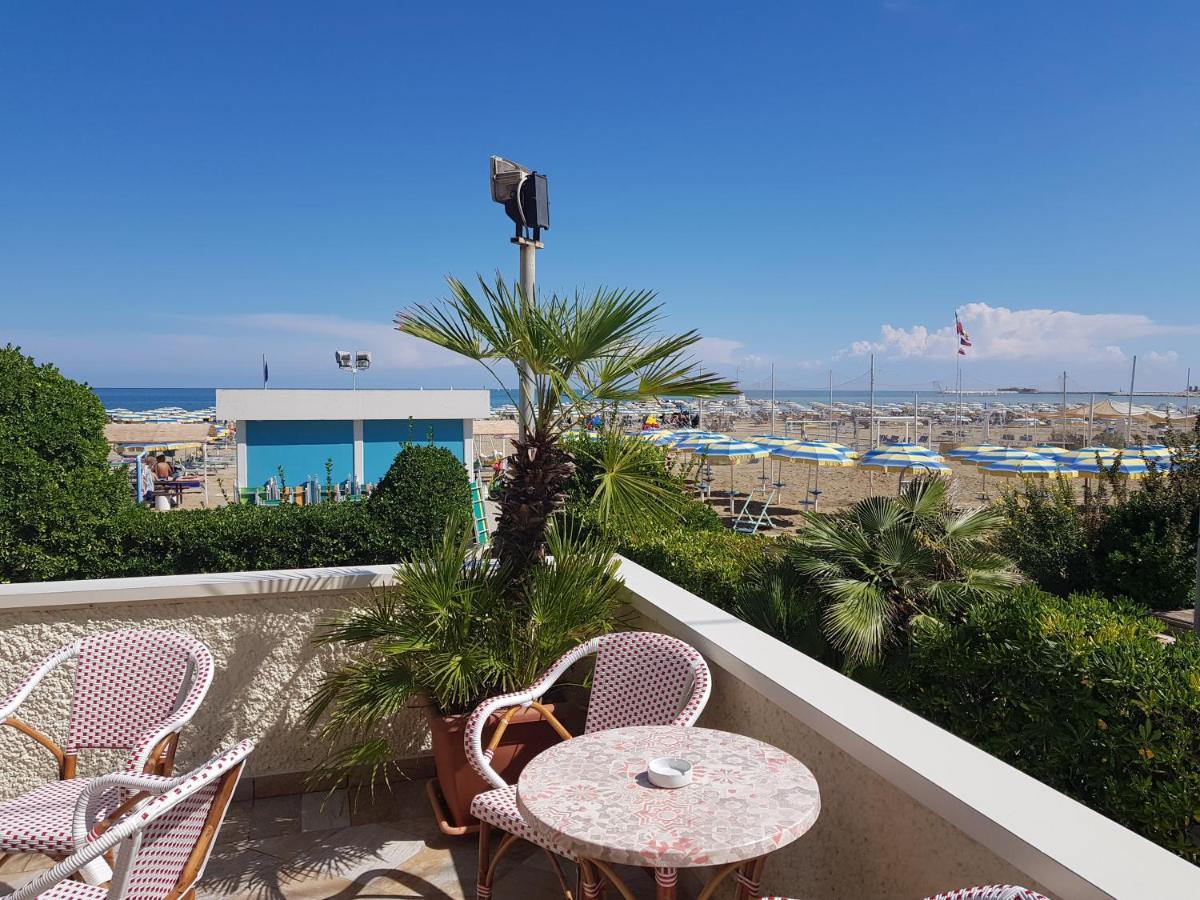 Hotel Driade Sul Mare Римини Экстерьер фото